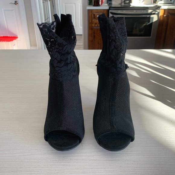 Open Toe Booties BLACK LACE - Picture 1 of 3